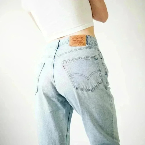 True Vintage 90s Levi 550s Faded Distressed Stonewash Denim Jeans